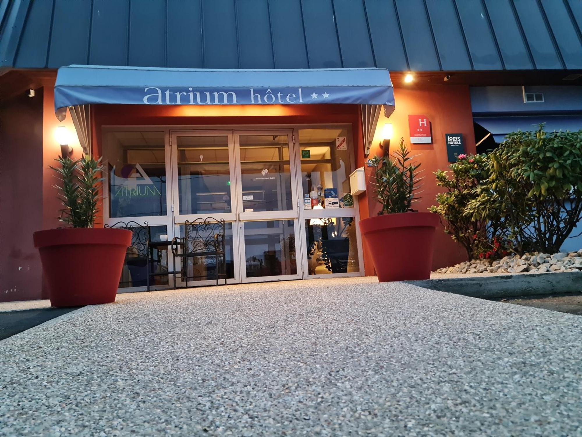 Hotel Logis Atrium Epinal Golbey Chavelot Exterior photo